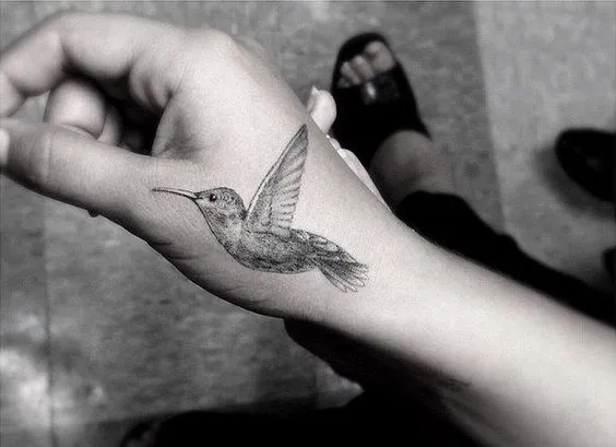 Hummingbird tattoos meaning